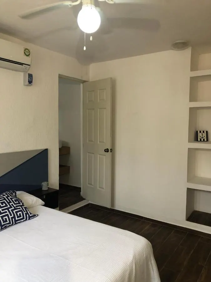 Guest house Casa Nova! Private Bathroom And Room Cancun Mexico
