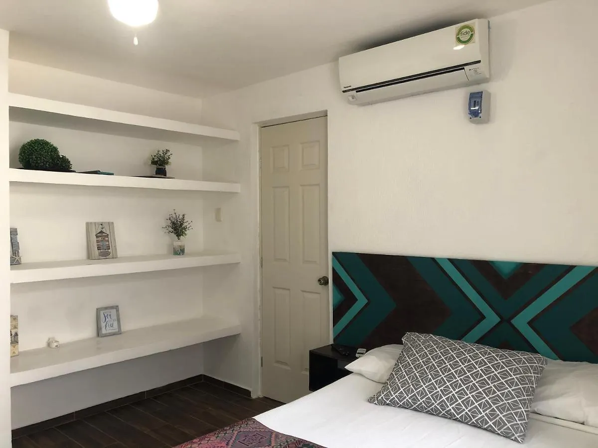 Guest house Casa Nova! Private Bathroom And Room Cancun
