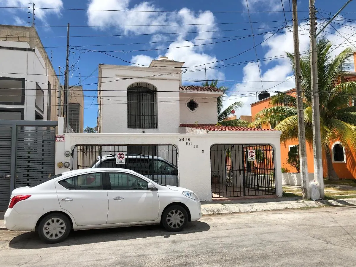 Guest house Casa Nova! Private Bathroom And Room Cancun